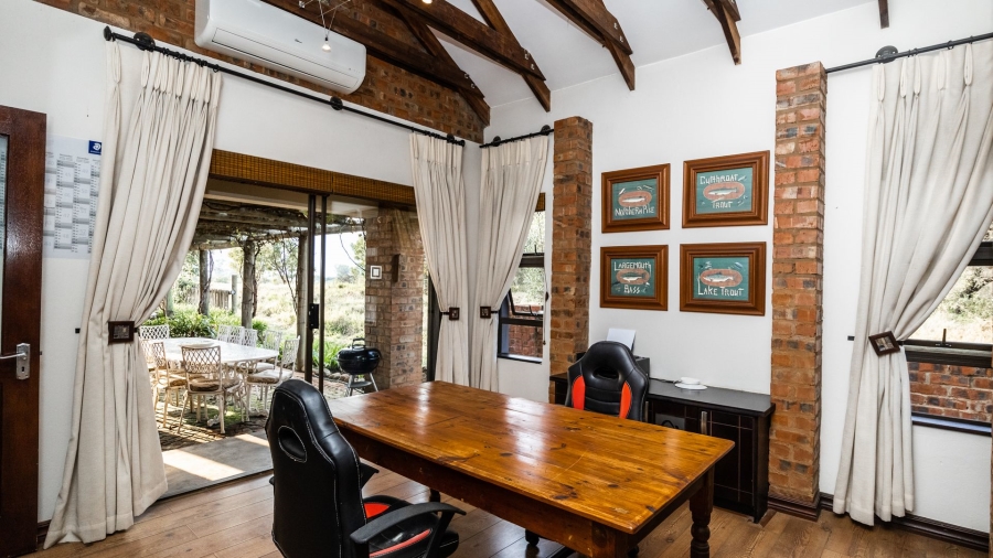 3 Bedroom Property for Sale in The Coves North West